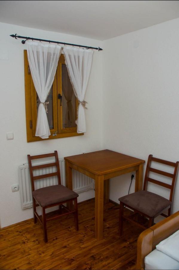 Apartamento Kuca Za Odmor Poppke Fericanci Exterior foto