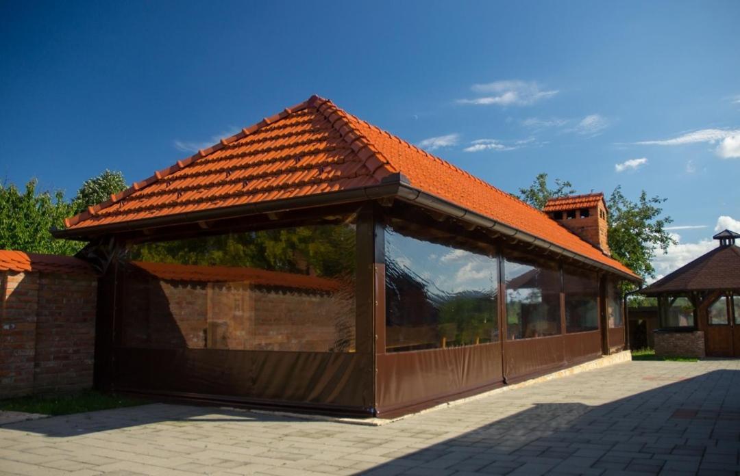 Apartamento Kuca Za Odmor Poppke Fericanci Exterior foto